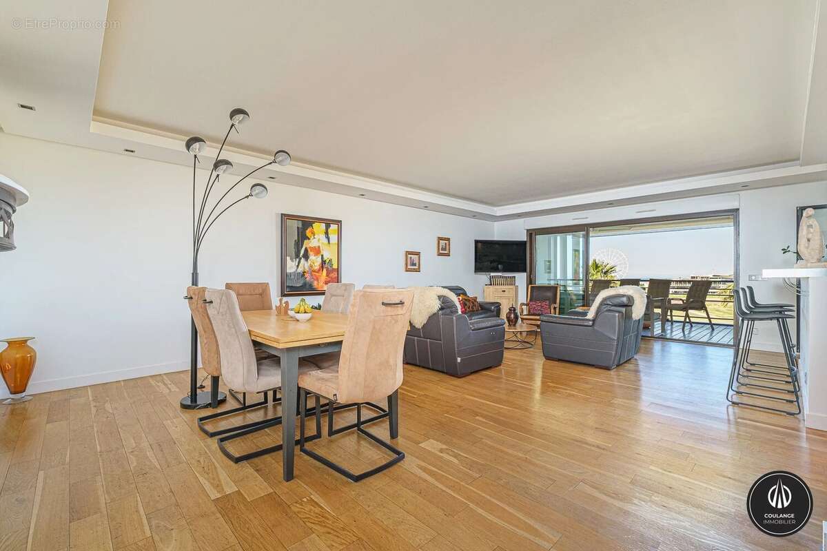 Appartement à MARSEILLE-8E
