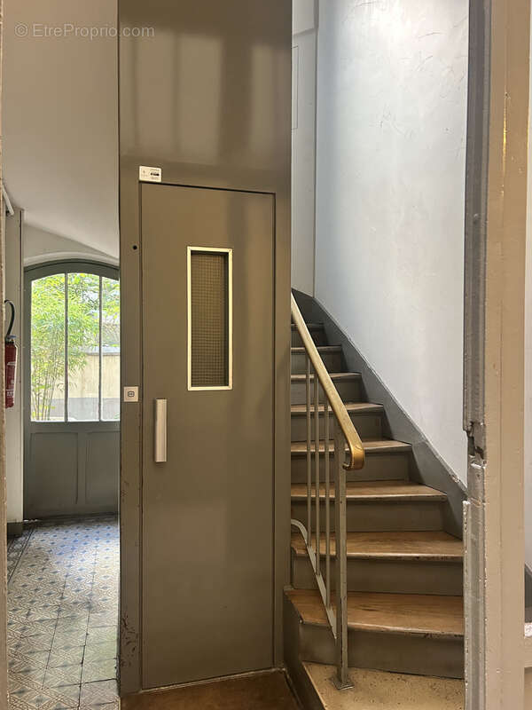 Appartement à PARIS-18E