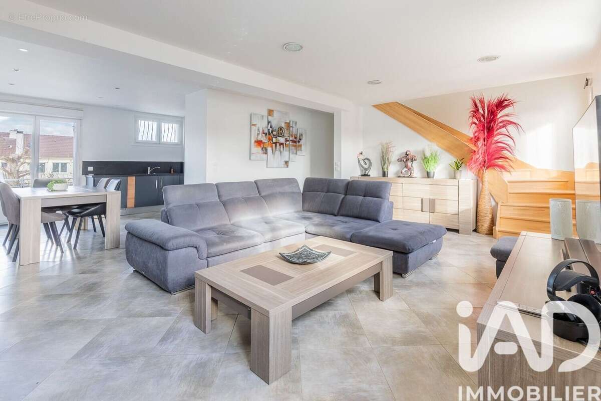 Photo 3 - Maison à MORANGIS