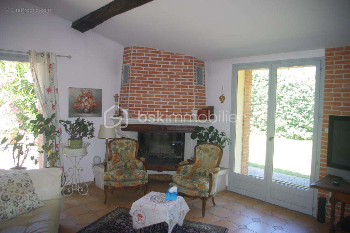 Elegante toulousaine de caractere - photo 9