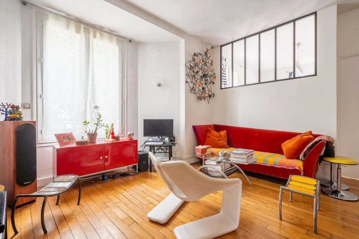 Appartement à PARIS-11E