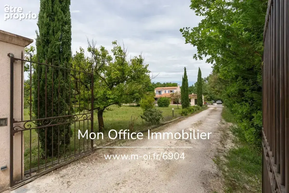 Référence : 6904-DVI - Maison 5 pièces dont 2 suites parentales 190 m2,  agrandissement possible, terrain de 4 700m2 - photo 2