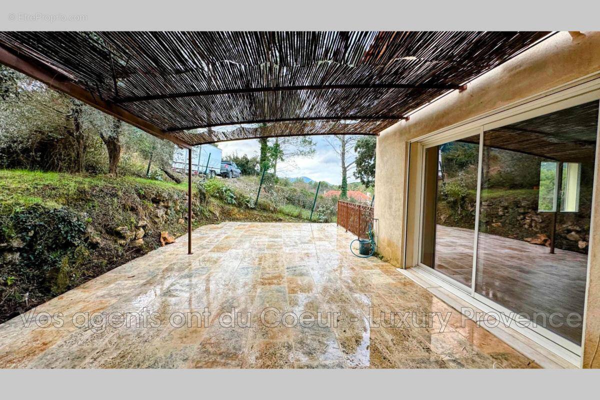 Maison à LA BOUILLADISSE