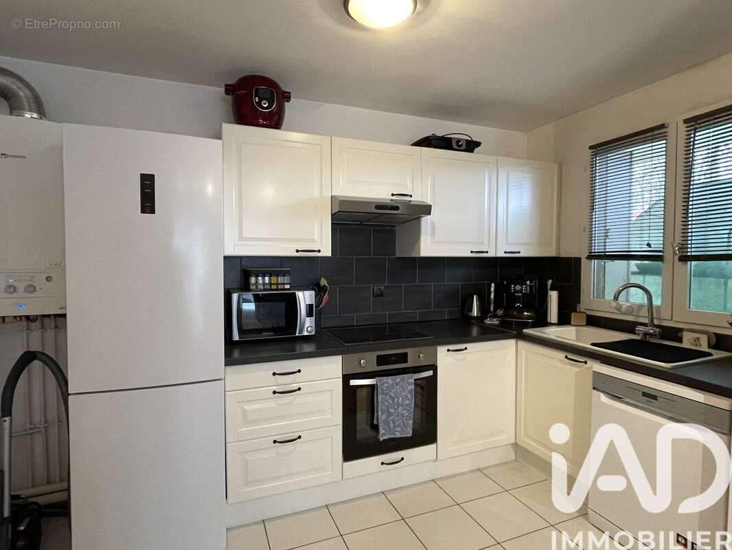 Photo 3 - Appartement à SAVIGNY-LE-TEMPLE
