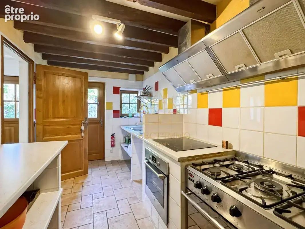 À moins d’1h de Paris – Propriété de charme de 480 m² dont dépendances : un fort potentiel pour un projet de gîte - photo 14
