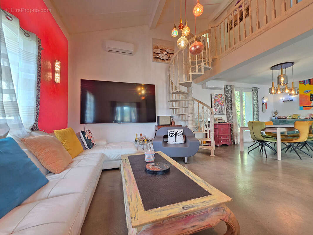 Exclusivité Maison  4 pièce(s) 117.03 m2 avec un sous sol de  120 m² - photo 7