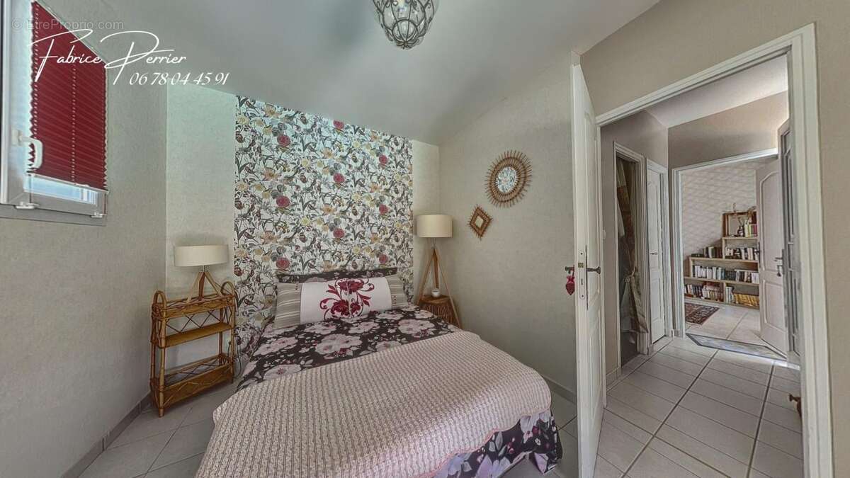 Maison à MONTBOUCHER-SUR-JABRON