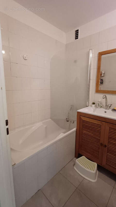 Appartement à FRESNES