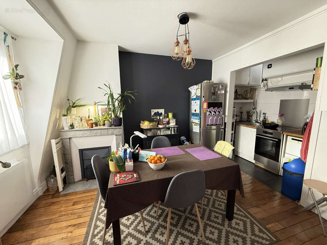 Appartement à PARIS-18E