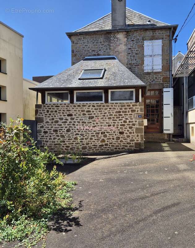 Maison à GORRON