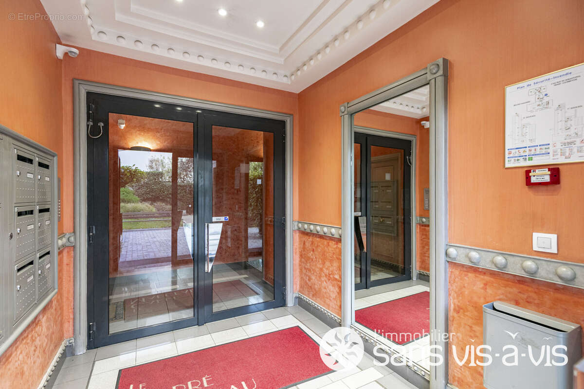 Appartement à COURBEVOIE