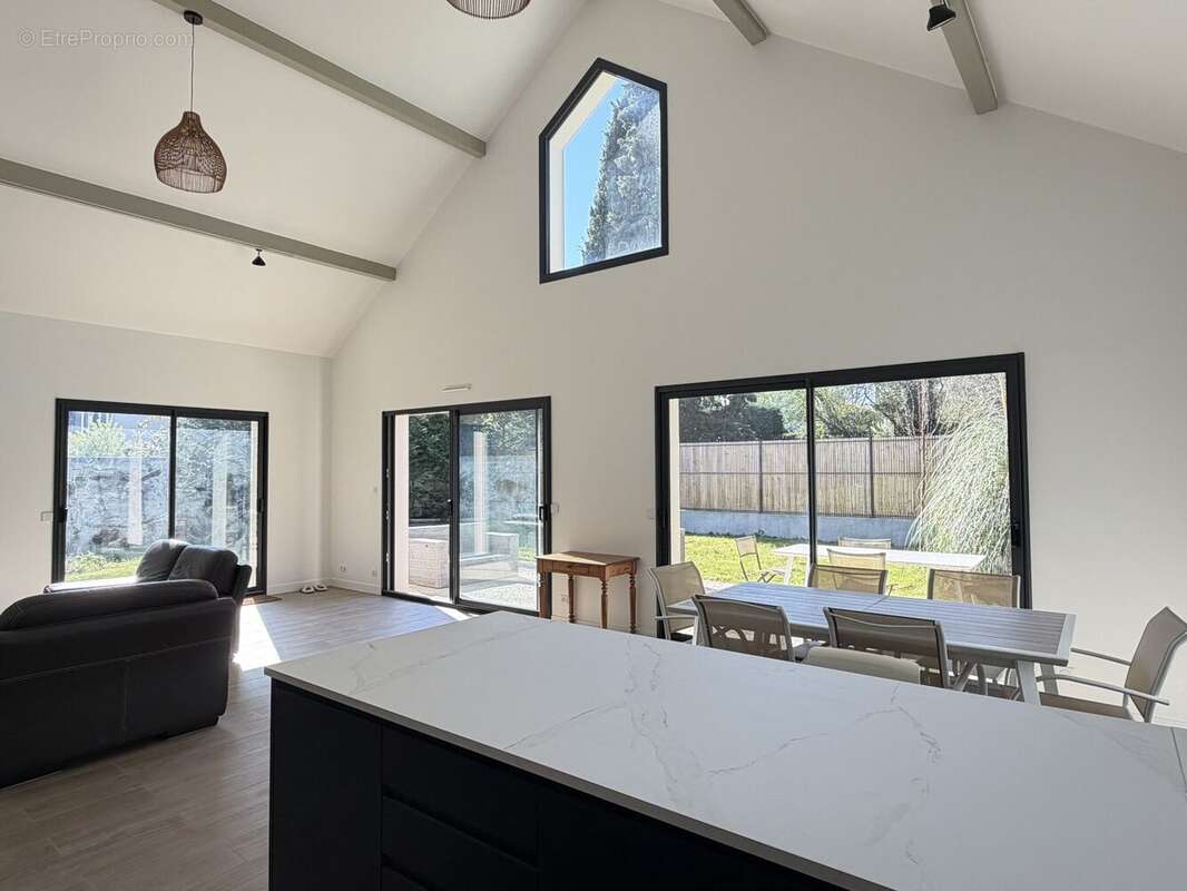 Maison à MONTLIGNON