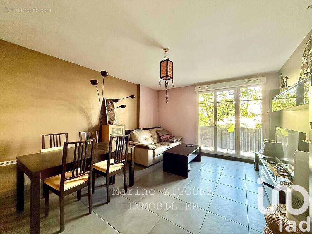 Photo 2 - Appartement à VIGNEUX-SUR-SEINE