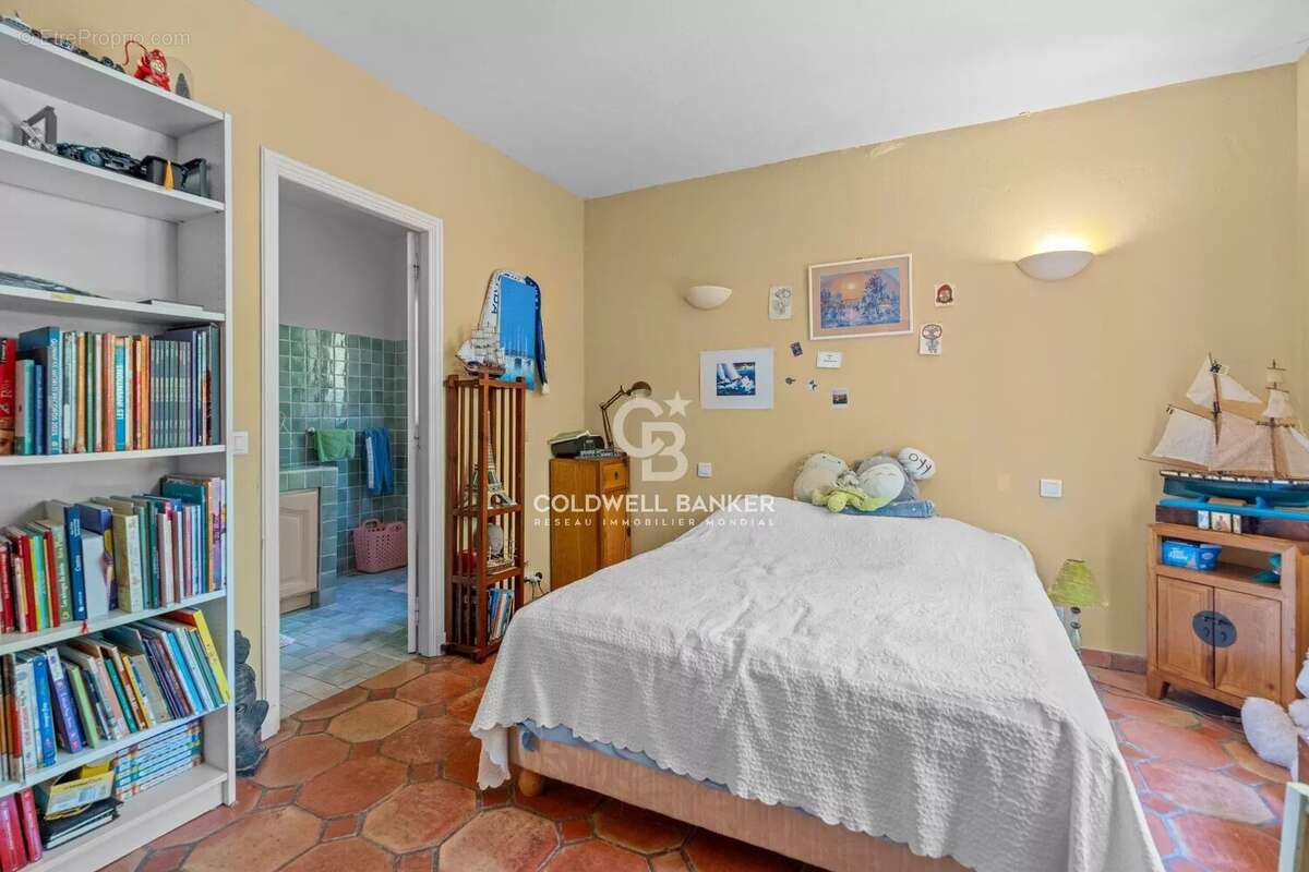Maison à MOUGINS