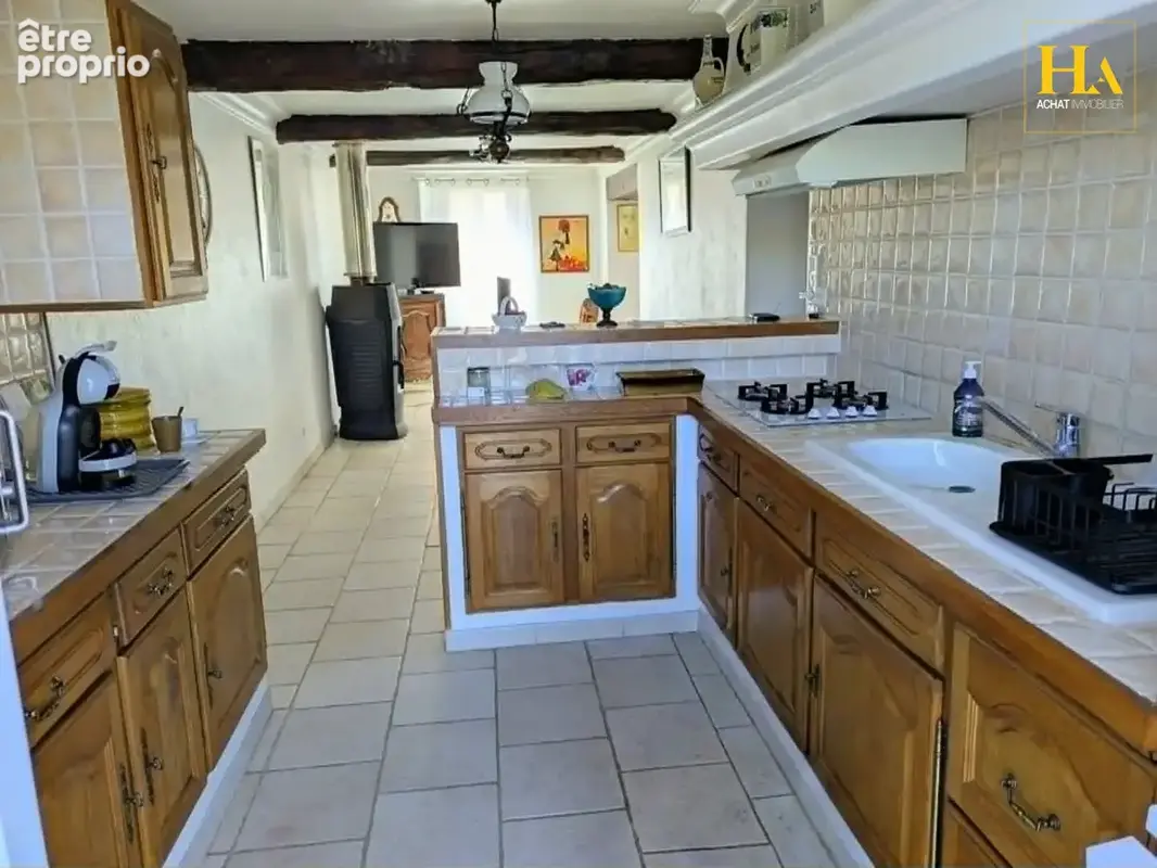 Immeuble / Maison de village au calme avec belle vue - photo 7