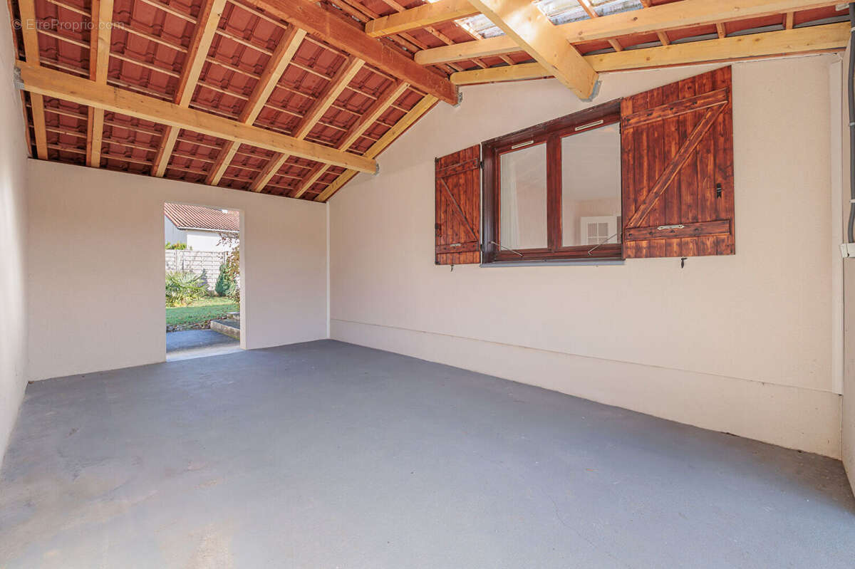 Maison à SAINT-ORENS-DE-GAMEVILLE