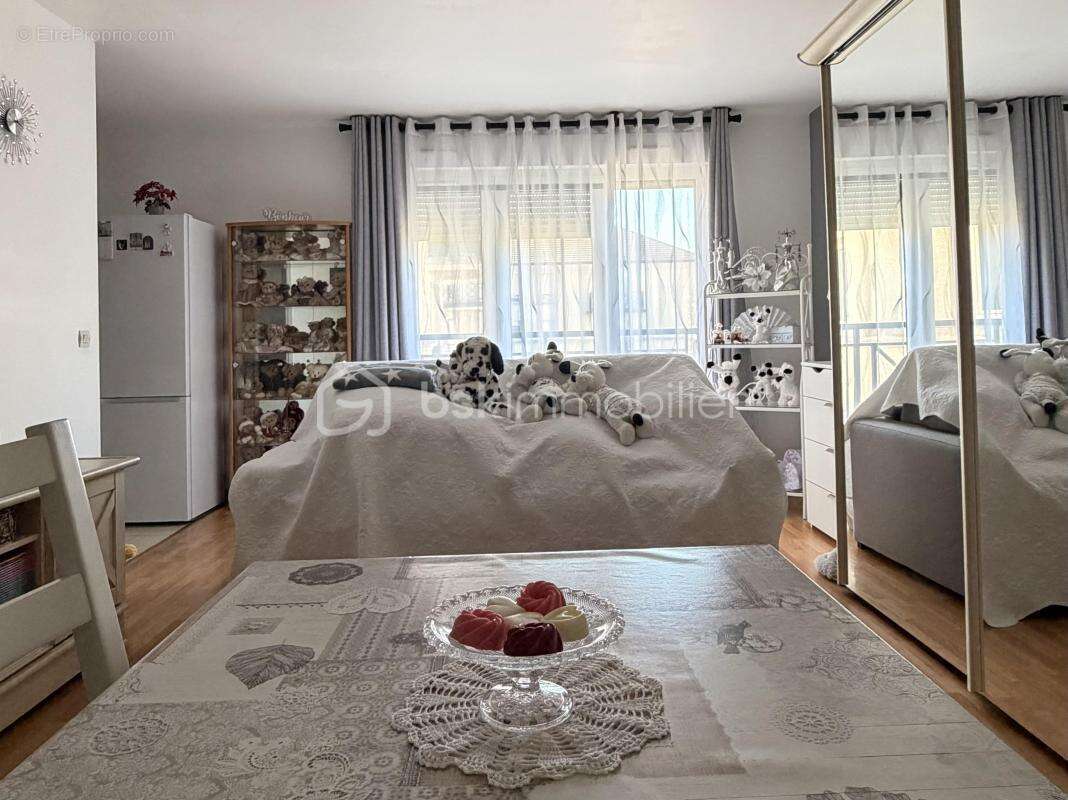 Appartement à BUSSY-SAINT-GEORGES