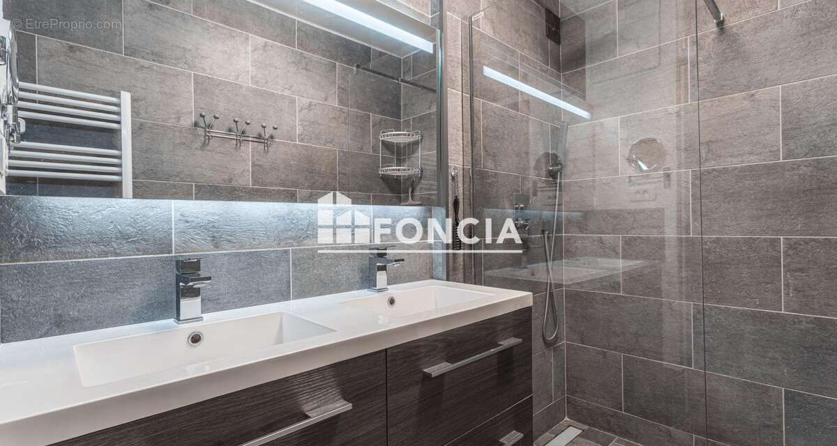 Appartement à SAINT-MANDRIER-SUR-MER