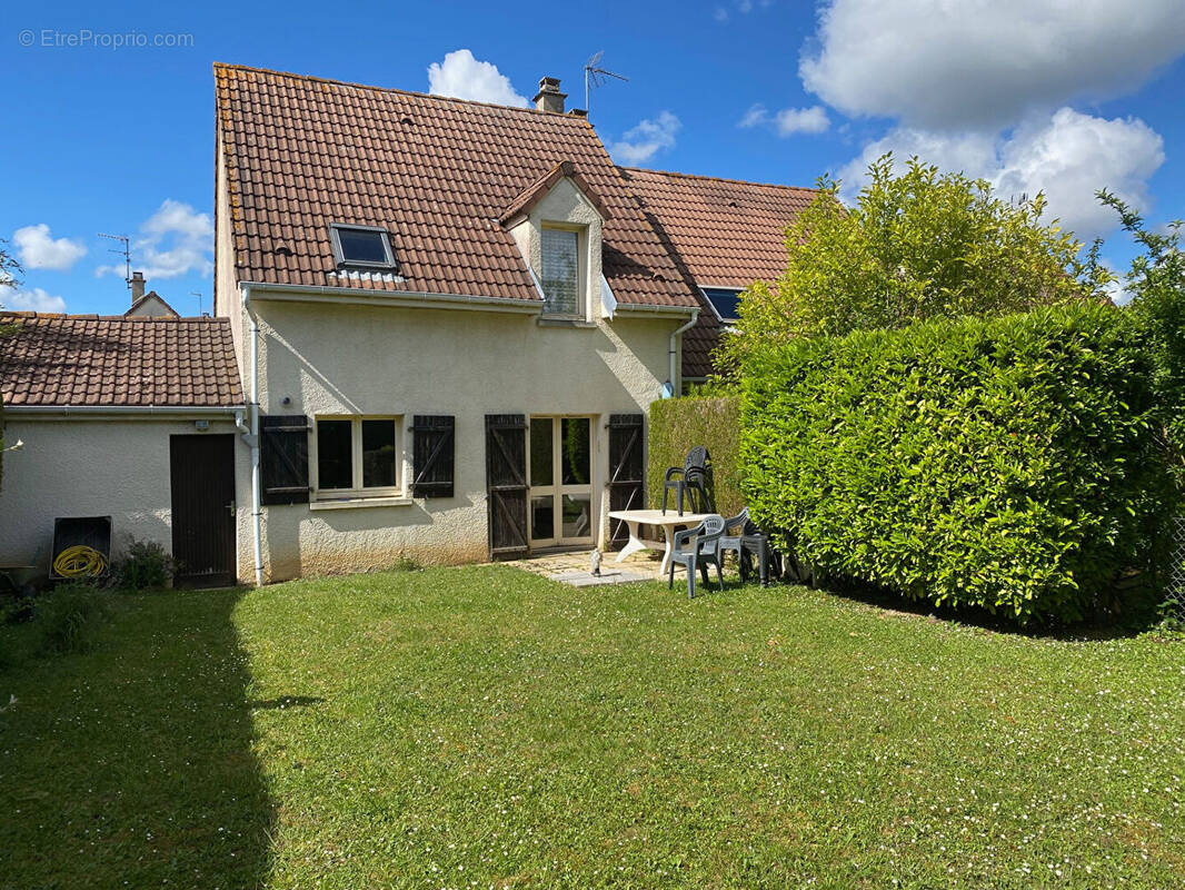 Maison à BRETTEVILLE-SUR-ODON