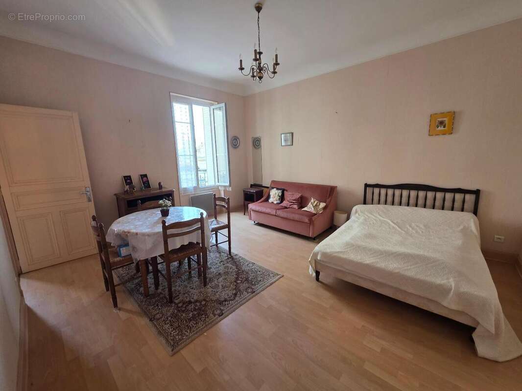   - Appartement à VICHY