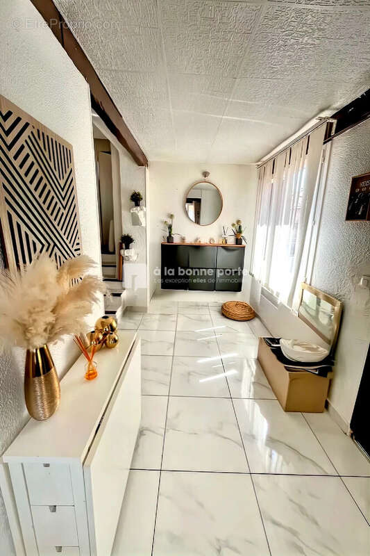 Appartement 79 m² à Toulon  - photo 3