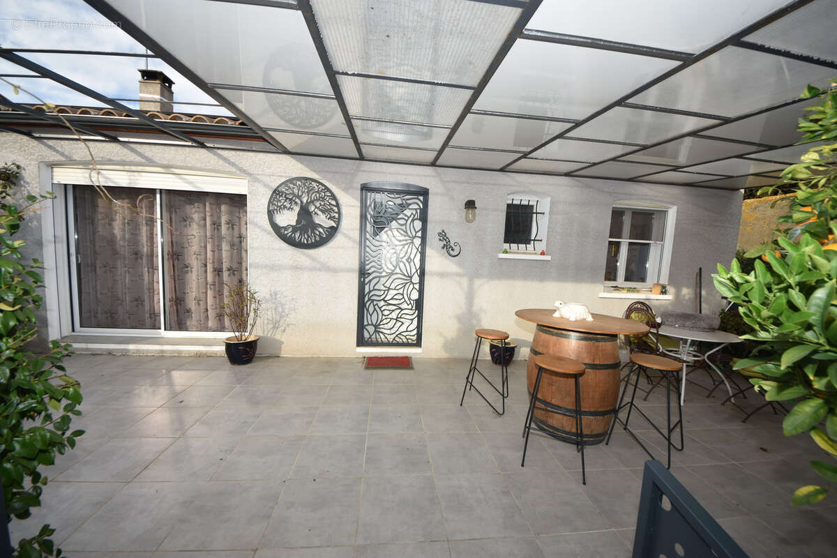 Maison à CUXAC-D&#039;AUDE