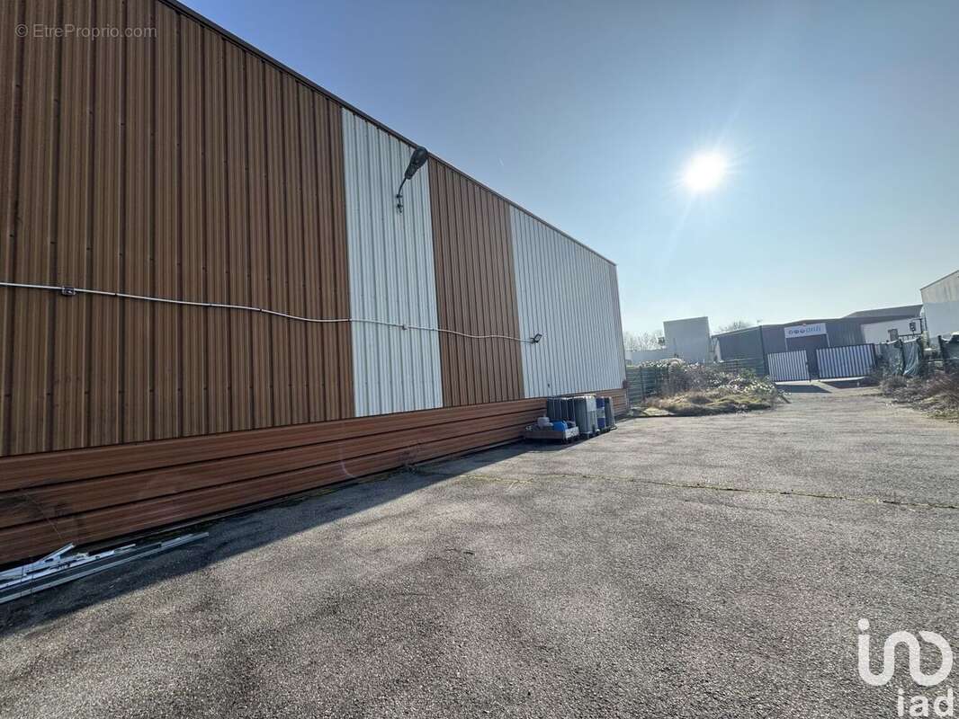 Photo 3 - Commerce à NANTEUIL-LES-MEAUX