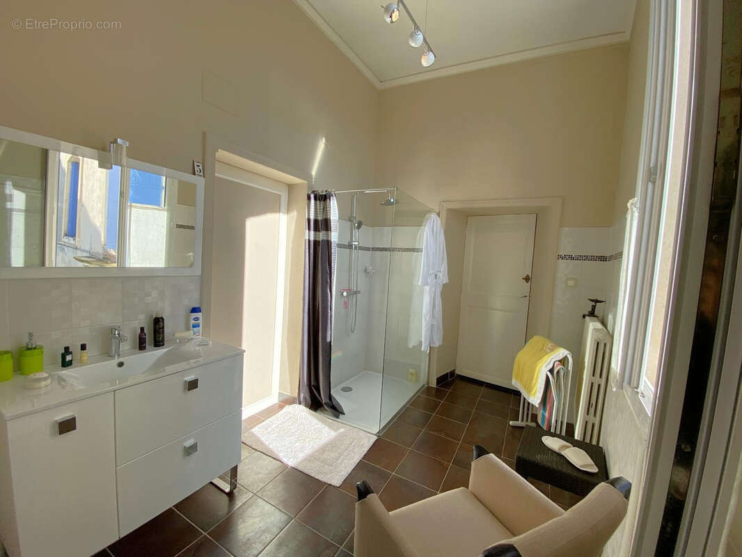 Maison à SAINT-GILLES