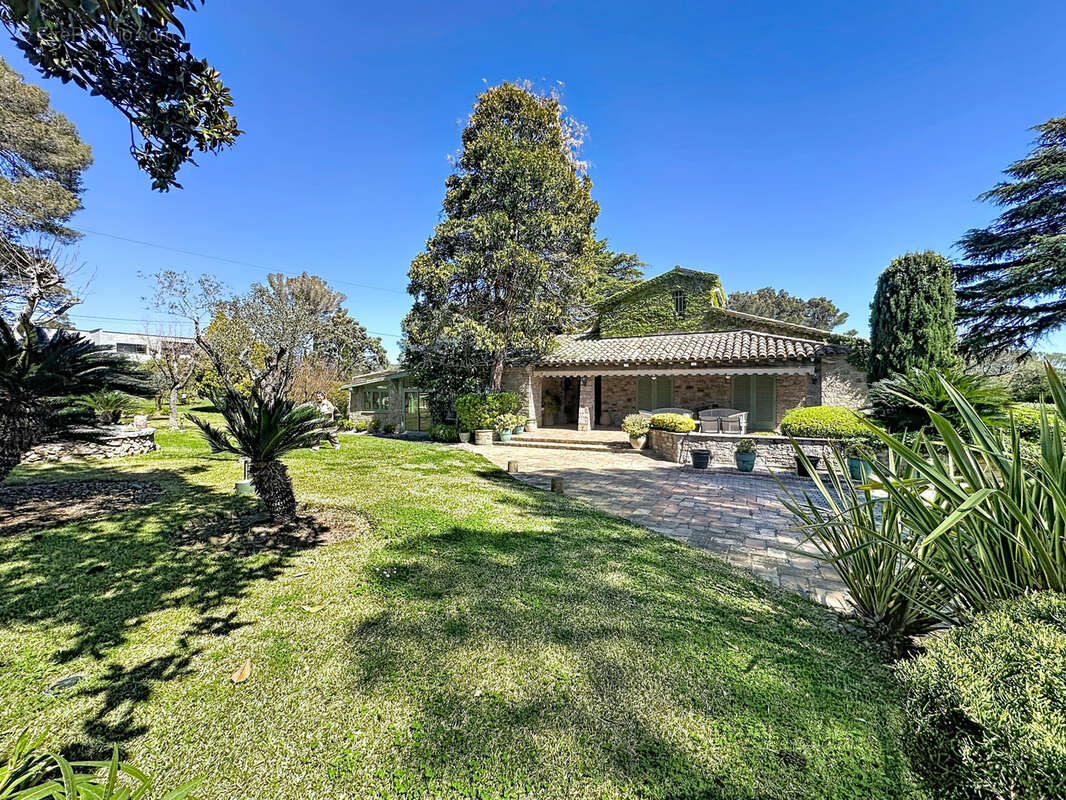 Maison à SAINT-RAPHAEL