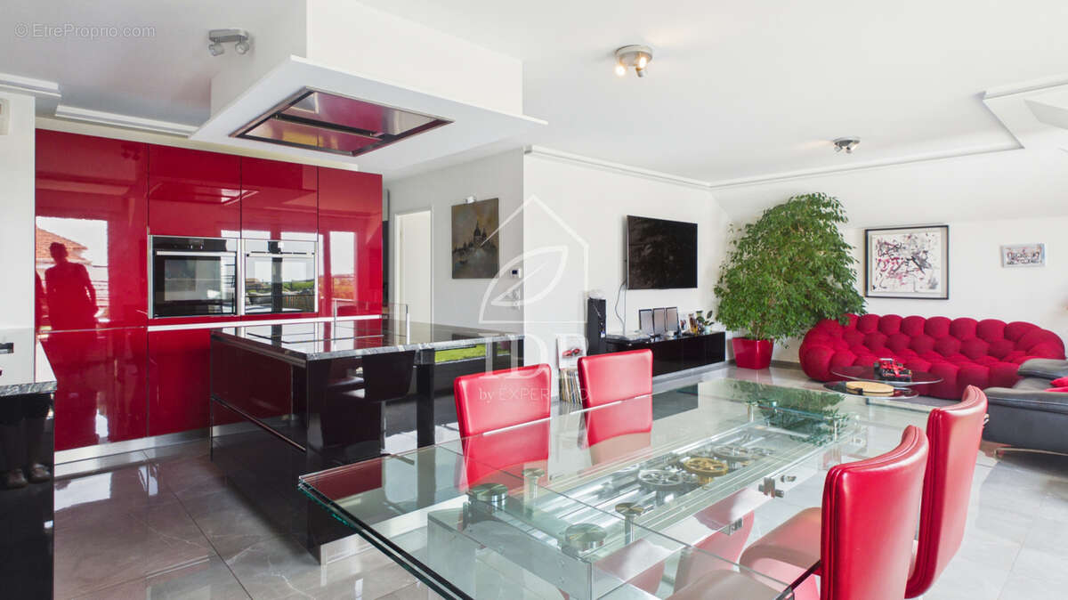 Appartement à SAINT-PIERRE-DU-PERRAY