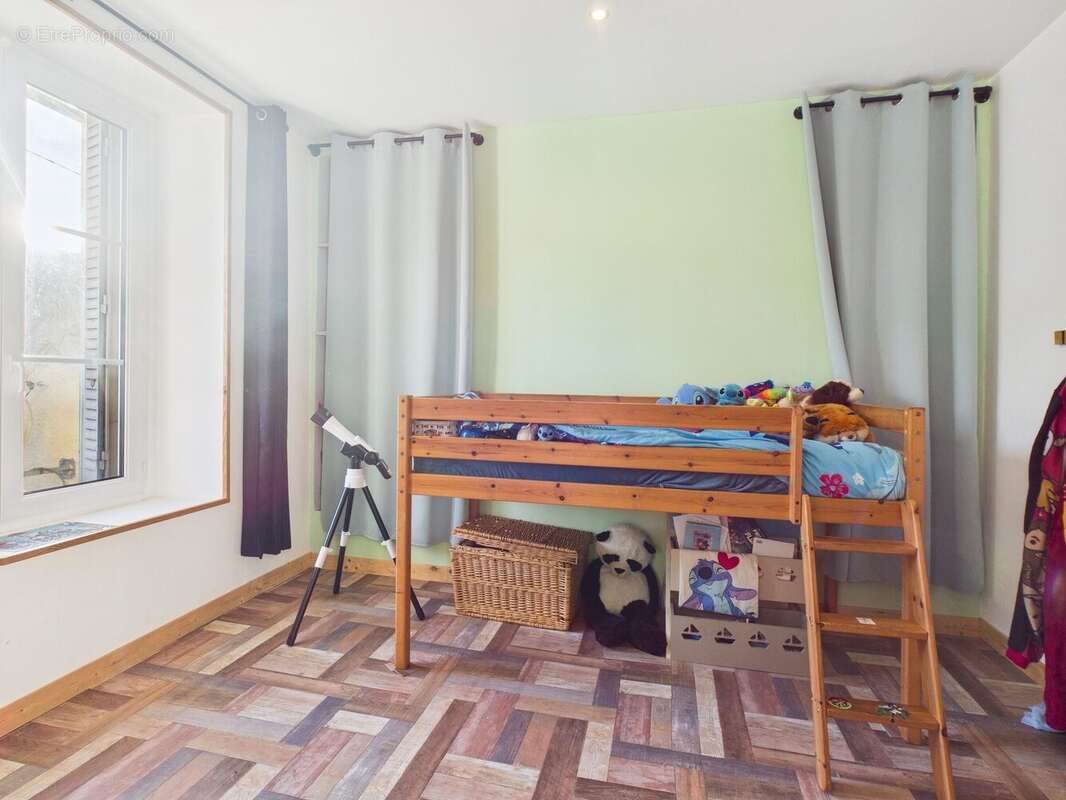 Maison à ROMILLY-SUR-SEINE