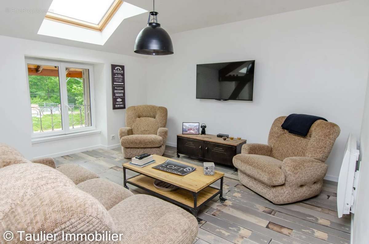 Appartement à RENCUREL