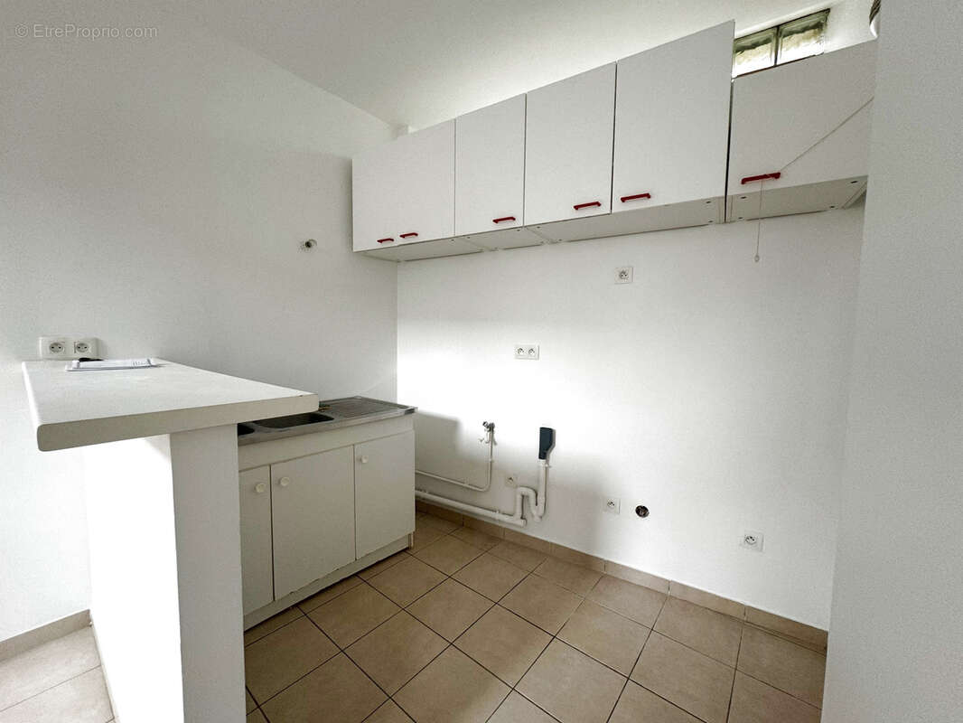 SAINT WITZ Appartement de 2 pièces en duplex de 37.95 m2 avec petite terrasse privative devant - photo 2