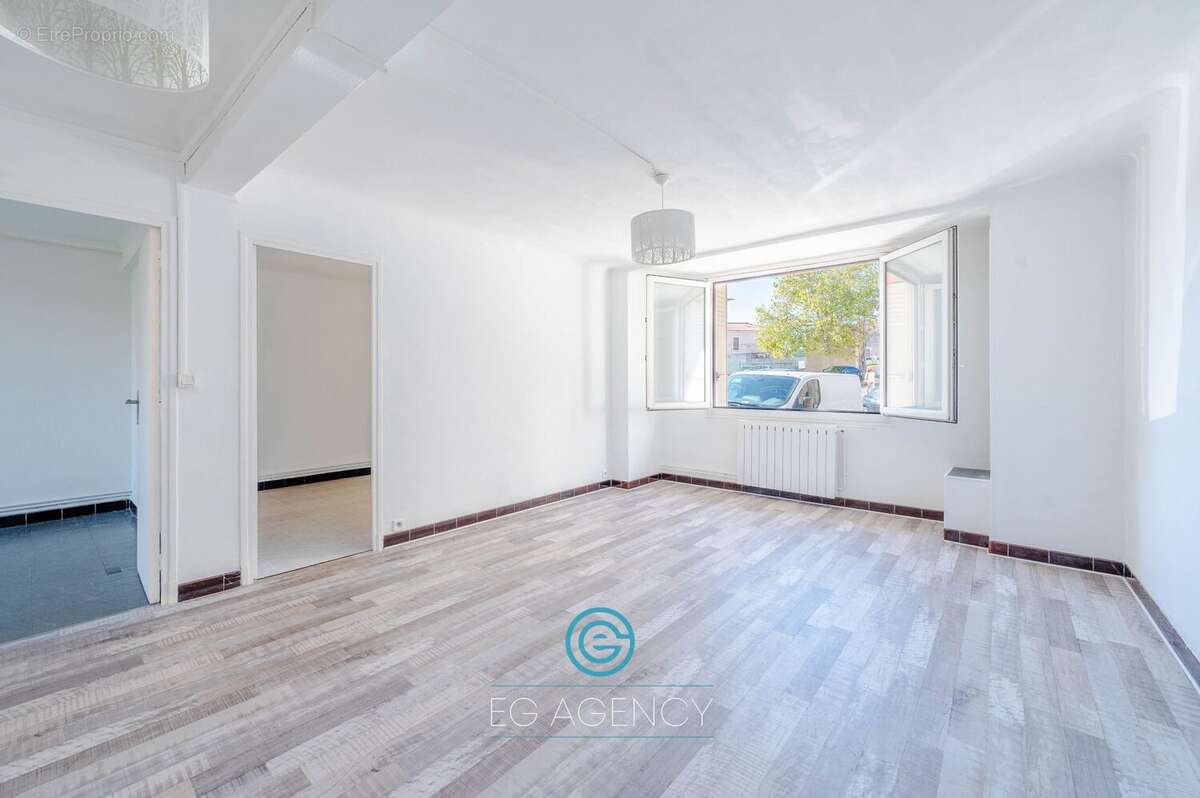 Appartement à MARSEILLE-15E