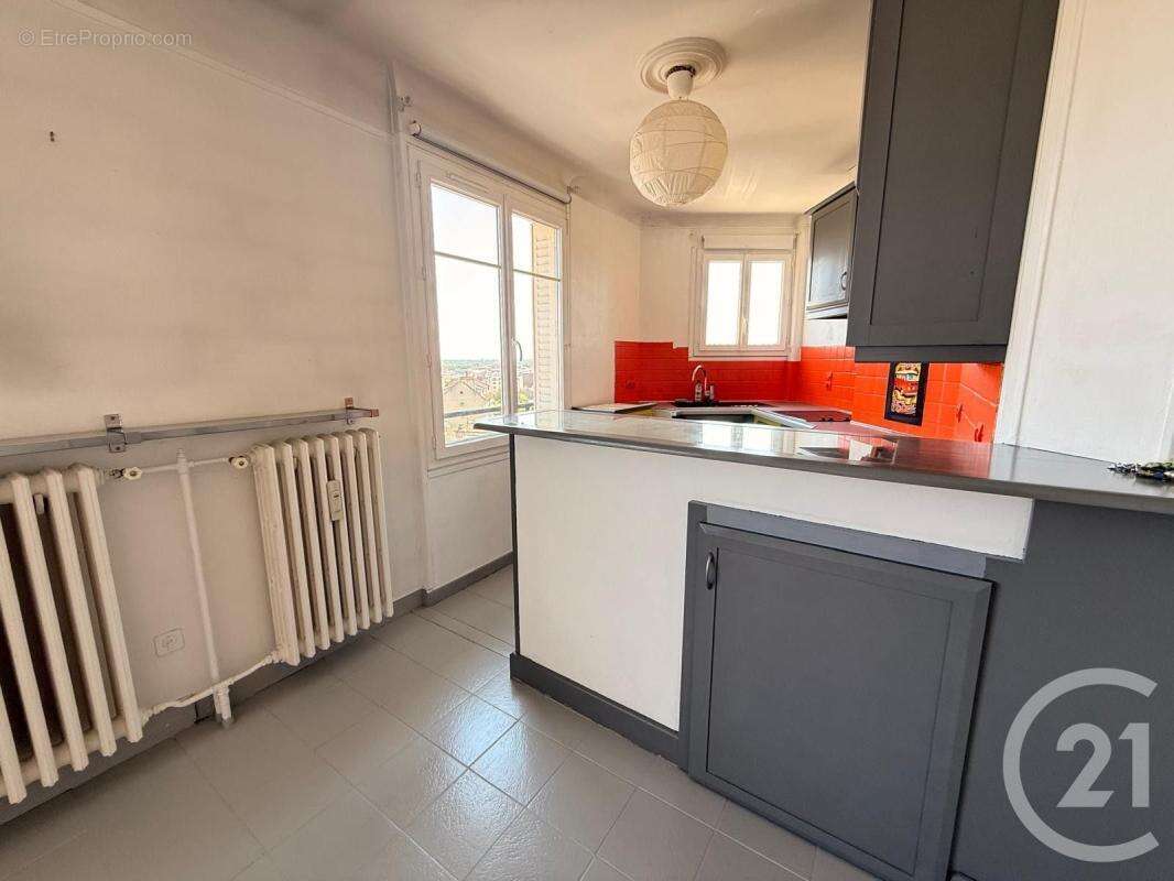 Appartement à FONTENAY-SOUS-BOIS