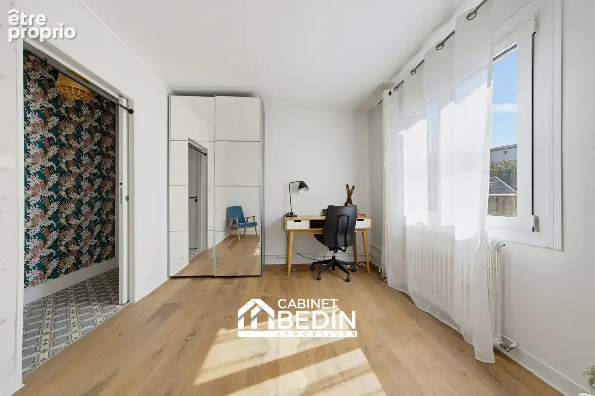 Appartement 4 pièces 81 m² à vendre à Bordeaux (33300) - photo 7