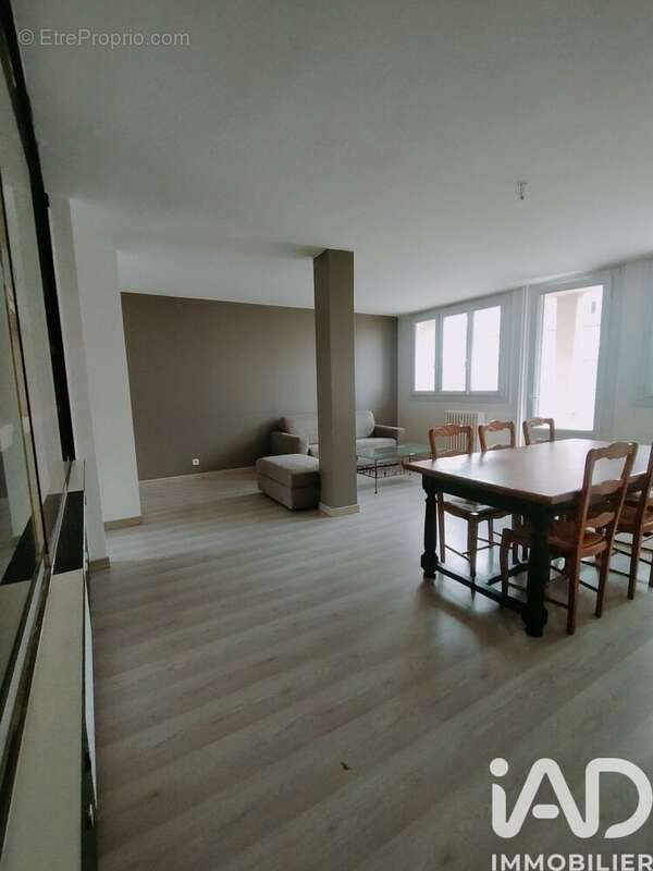 Photo 9 - Appartement à SAINT-ETIENNE