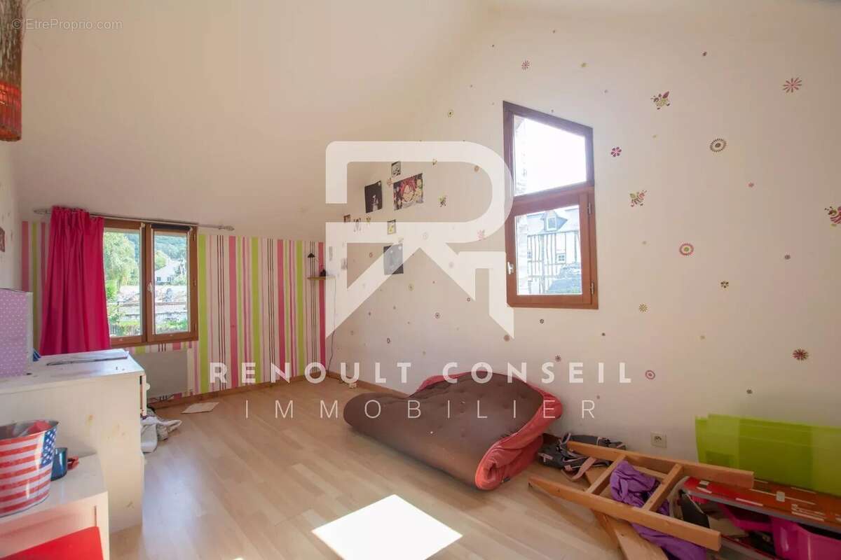 Maison à SAINT-MARTIN-DE-BOSCHERVILLE