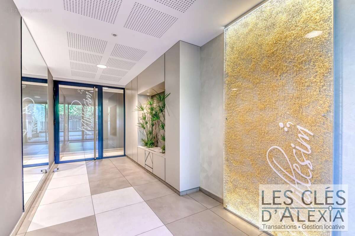 Appartement à CHAMPAGNE-AU-MONT-D'OR