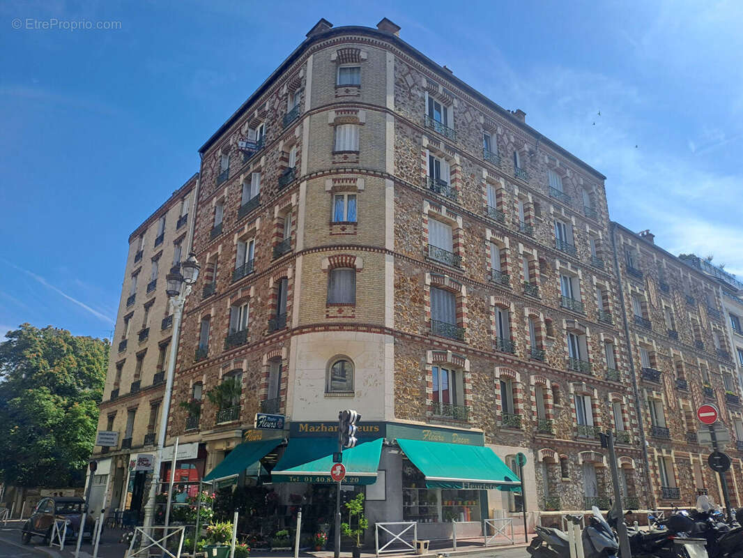 Appartement  3 Pièces  de caractère 55,67 m² MONTROUGE - photo 2