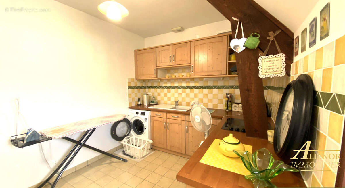 Maison à SAINT-PARDOUX-LA-RIVIERE