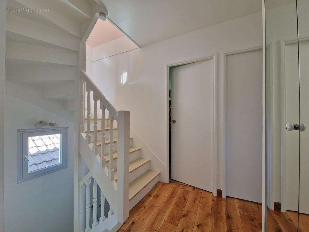 Maison à JOUY-EN-JOSAS