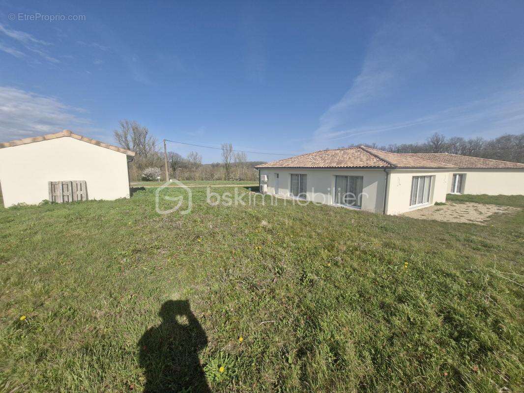 Maison à RAZAC-D&#039;EYMET