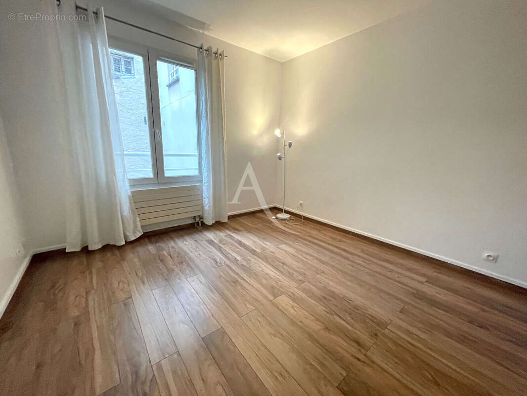 Appartement à NOGENT-SUR-MARNE