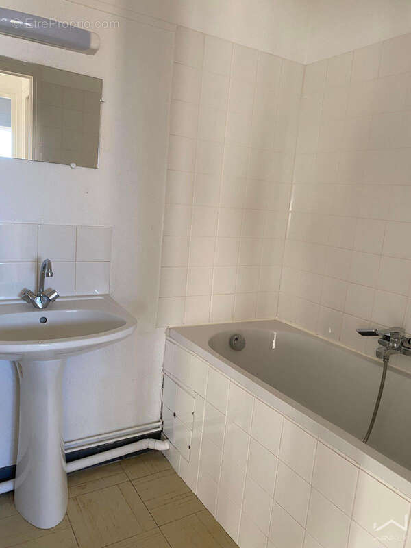 Appartement à PIERRELATTE