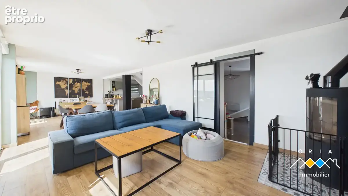 BOUXIERES AUX DAMES - Maison moderne avec beaux volumes - photo 2