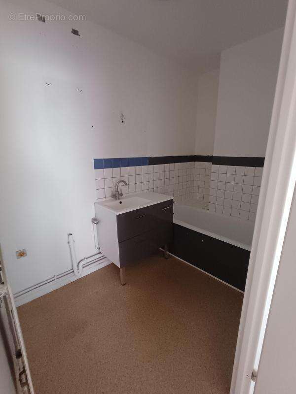 Appartement T3 avec garage - photo 8