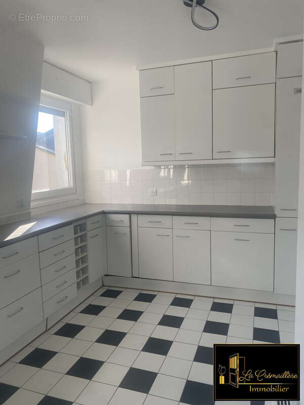 CUISINE - Appartement à SCEAUX