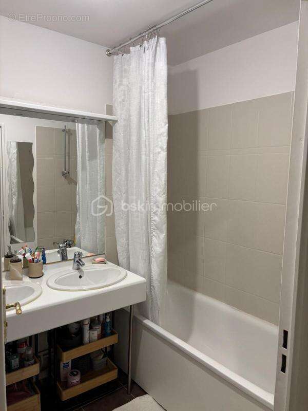 Maison à SAVIGNY-LE-TEMPLE