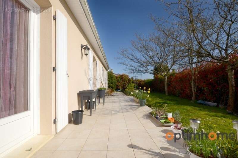 Maison à CHAMPAGNE-MOUTON